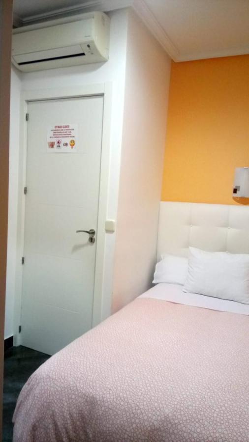 Pension Navarra Madrid Dış mekan fotoğraf
