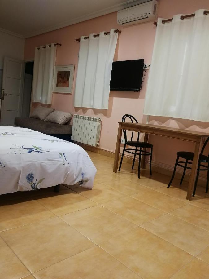 Pension Navarra Madrid Dış mekan fotoğraf
